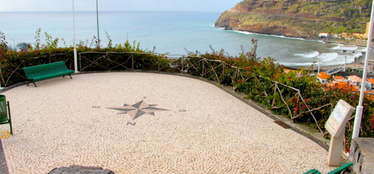 Senhor dos Milagres em Machico Viewpoint, in Machico Senhor dos Milagres em Machico Viewpoint, in Machico